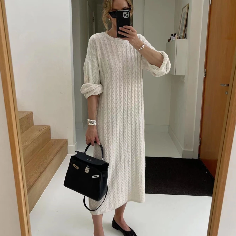 Wool Mid-length Round Neck Long Sleeve Twisted Knitted Dress