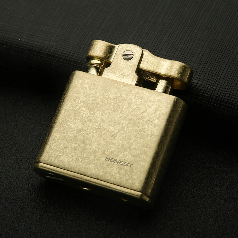 Retro Old-fashioned Vintage Kerosene Lighter