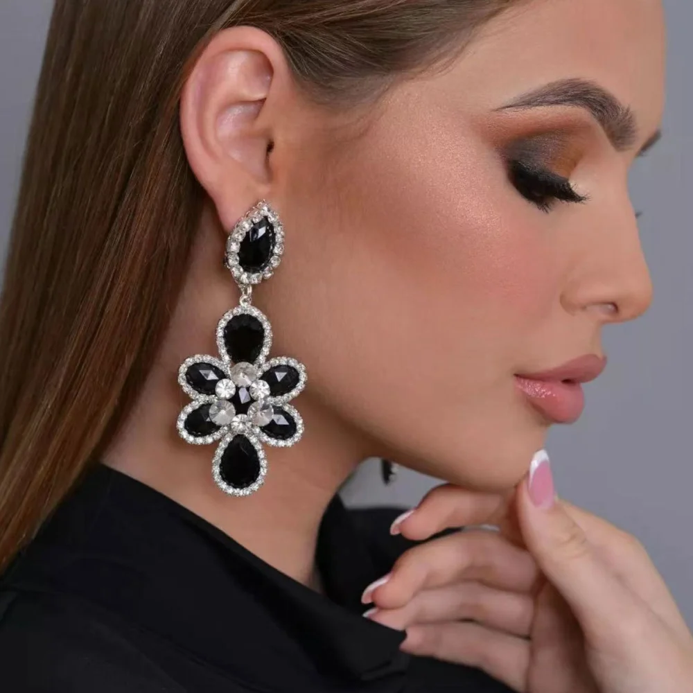 Women's Dinner Alloy Diamond Flower Earrings