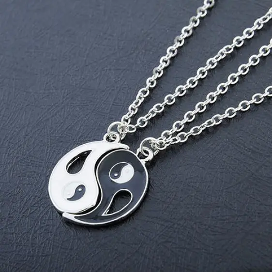 2-Piece Set Tai Chi Yin Yang Hollow Pendant Split Matching Necklaces