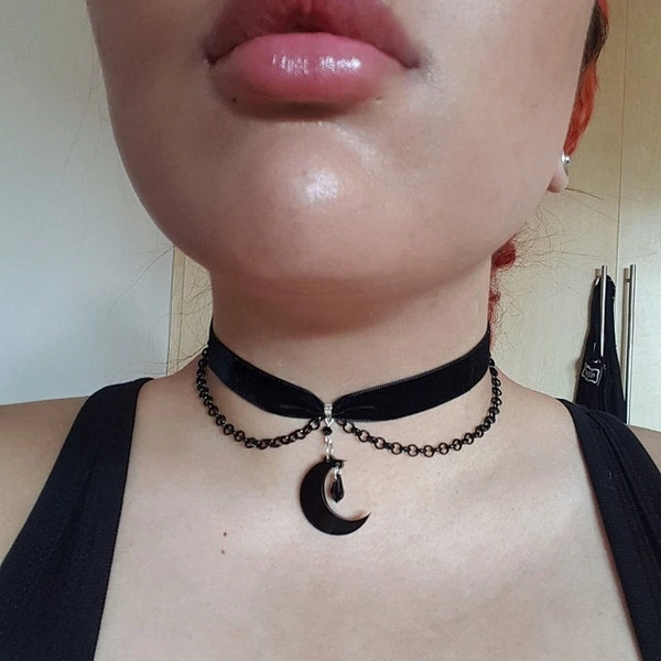 Black Velvet Moon Chain Choker