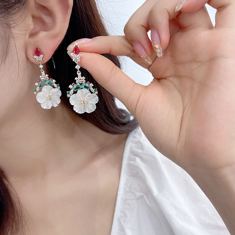 Natural Shell Sweet Temperament Color Zirconium Silver Needle Flower Earrings