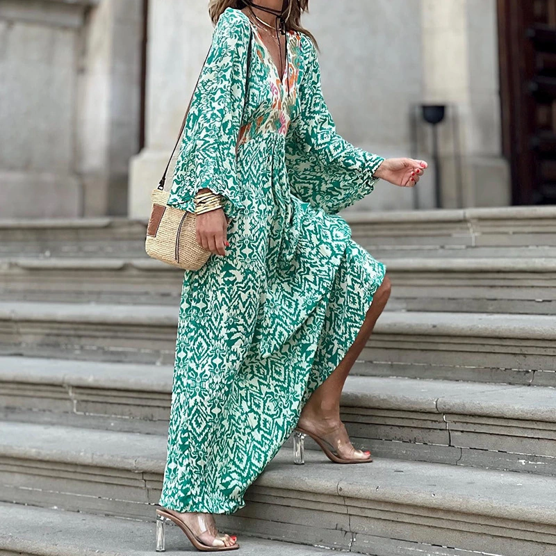 Women's Fashionable V-neck Long-sleeved Midi Dress