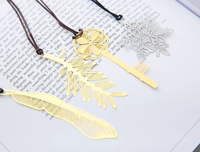 Metal Bookmarks Feather Students Use Beautifully