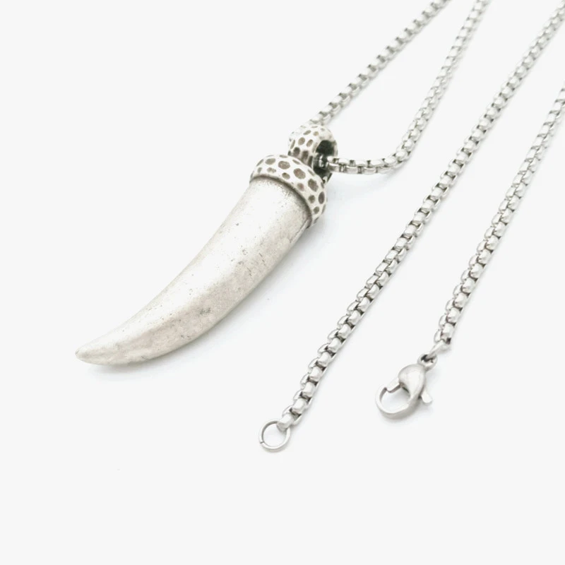 Retro Titanium Steel Wolf Tooth Pendant Punk Man's Stainless Steel Necklace