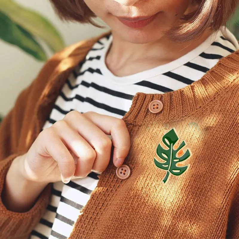 Unisex Creative Plant Brooch Cactus Leaf Coconut Tree Enamel Breastpin Apparel Accessories