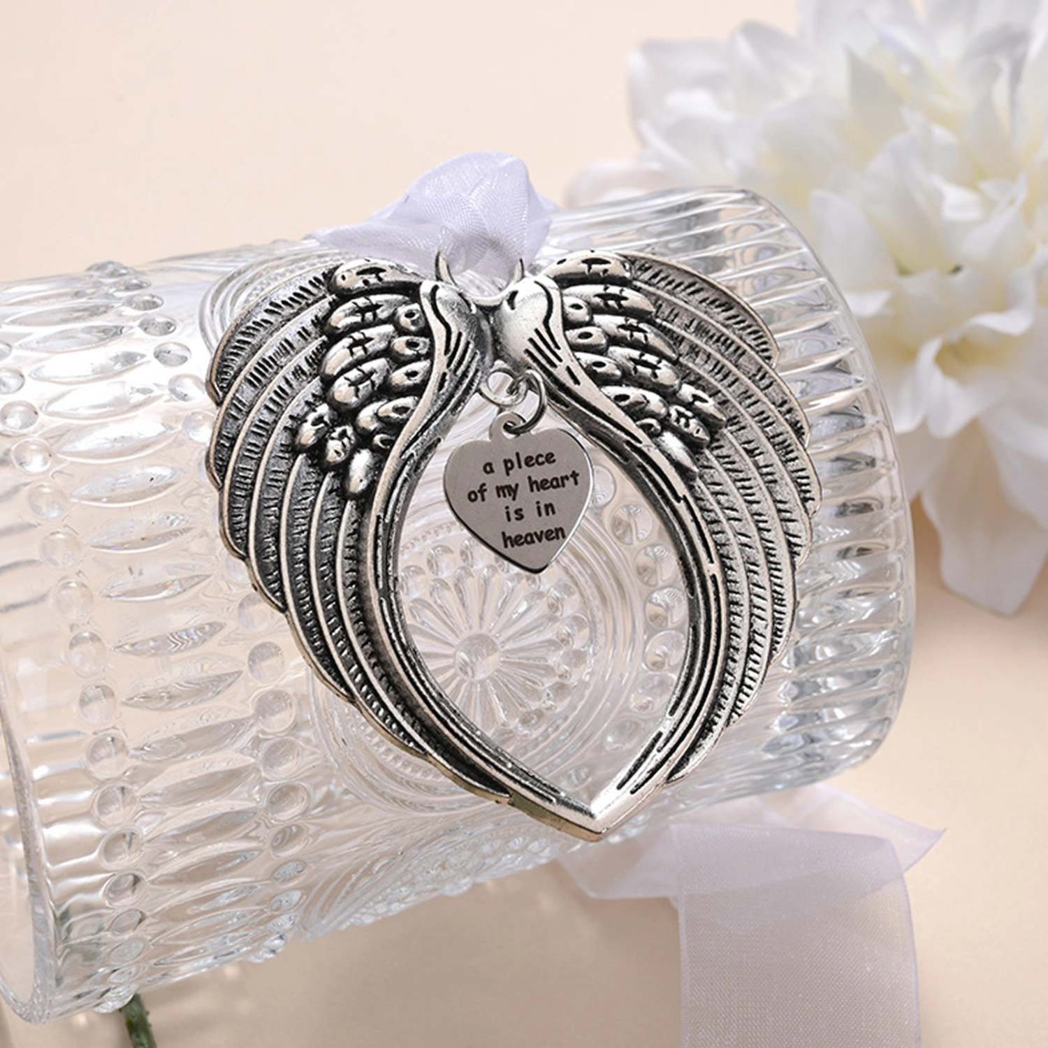 Christmas Loved One in Heaven Angel Wings Memorial Ornament with Lanyard Christmas Tree Hanging Pendant Sympathy Gift