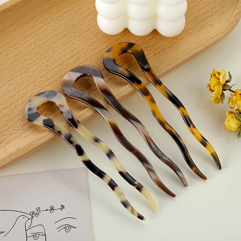 Acetate U-shaped Twist Hairpin Simple