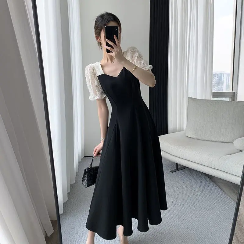 Lace Elegant Waist Slimming Mid-length Dress