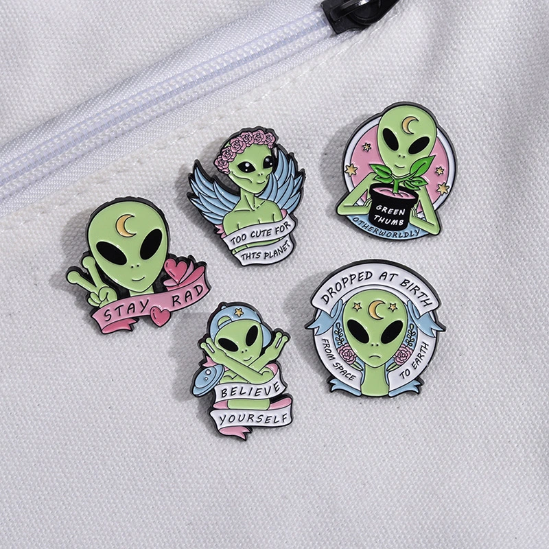 5pcs Enamel Pins Cartoon Brooch Pins Women UFO Brooches Spaceship Alien Brooches