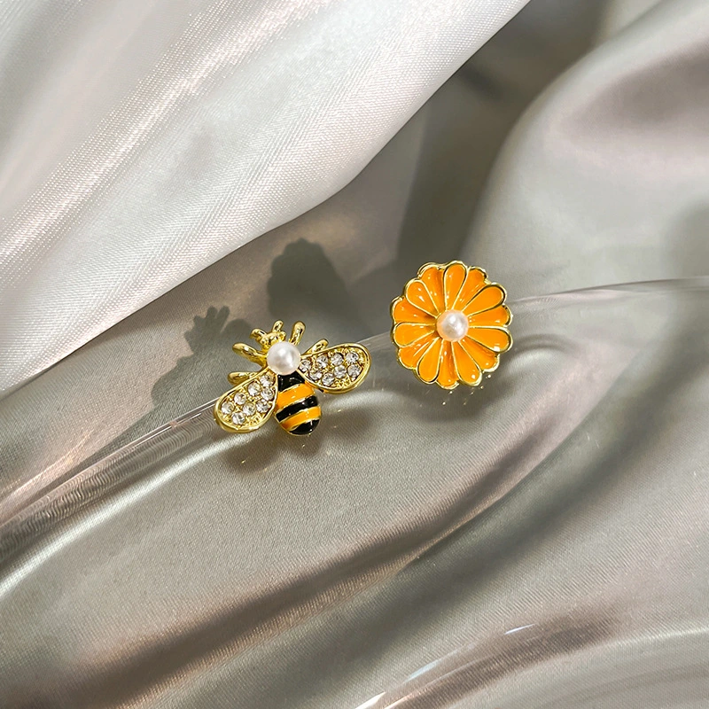 1 Pair Ear Studs Daisy Bee Ear Studs Asymmetric Earrings Women Ear Jewelries Small Ear Studs Valentine Gifts