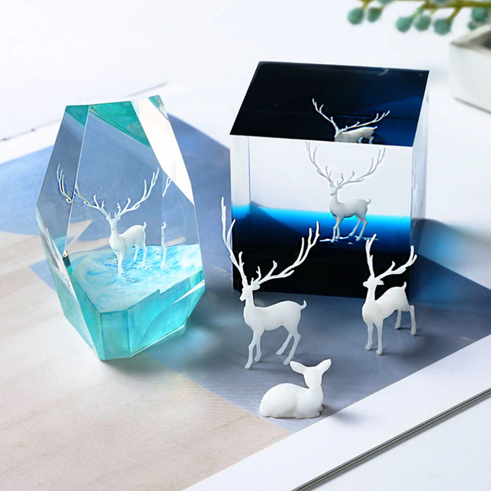 6pcs 3D Crystal Epoxy Diy Fillers Elk Ornaments Three-dimensional Forest Micro-landscape Accessories (White Random Style)