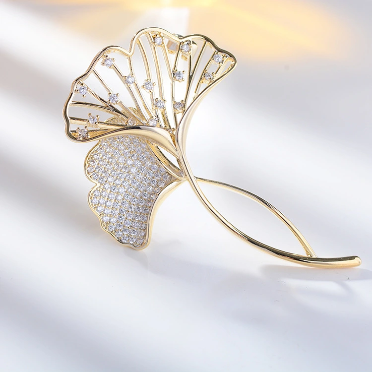 Ginkgo Brooch Luxurious Temperament Brooch Rhinestone Pin Delicate Suit Accessory