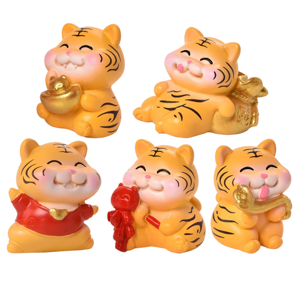 5pcs Resin Mini Tigers Ornaments Year of the Tiger Micro Landscaping Ornaments