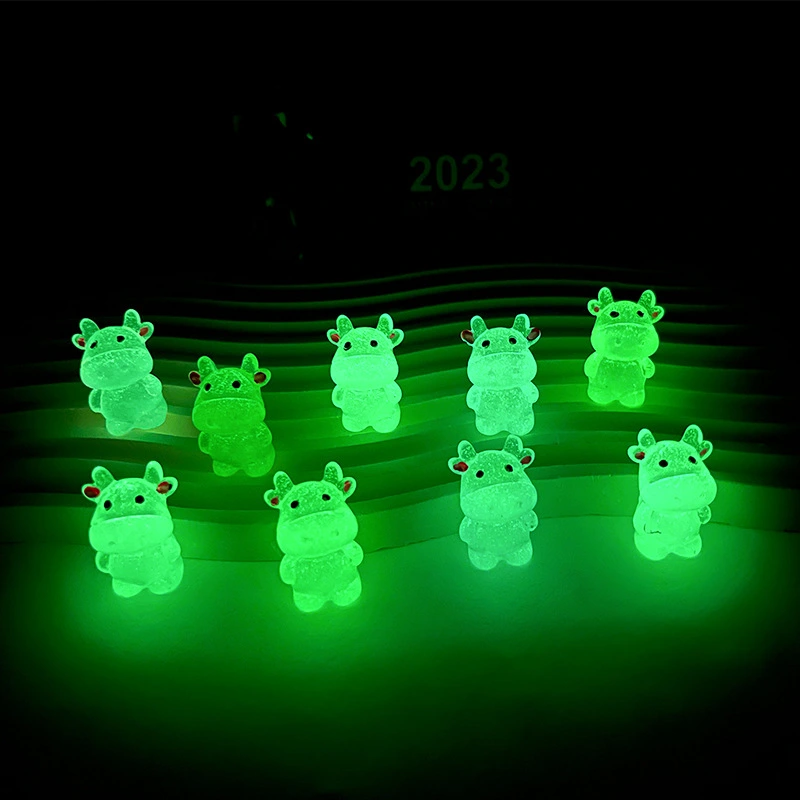 50Pcs Mini Cow Figures Luminous Animals Figurines Zodiac Calf Ornament Landscape Decoration