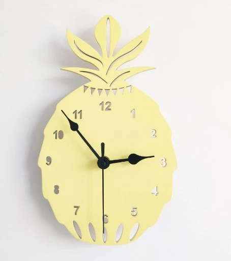 Creative Wall Clock Modern Cartoon Wall Clock Pineapple Shape Silent Wall Clock Decoration