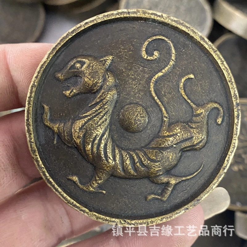 Dragon Pattern Paperweight  Ornament Chinese Calligraphy Paperweight Copper Paperweight