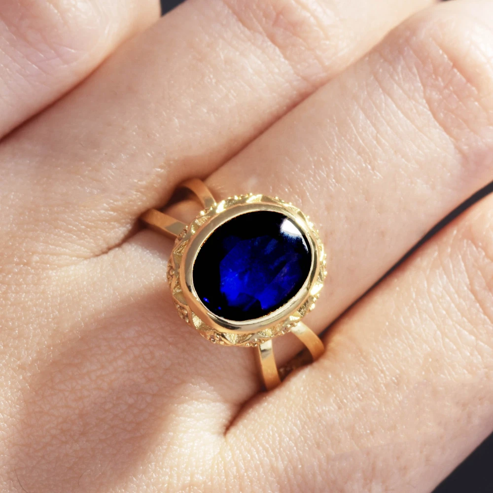 Hot Selling Goose Egg Inlaid Royal Sapphire Open Ring