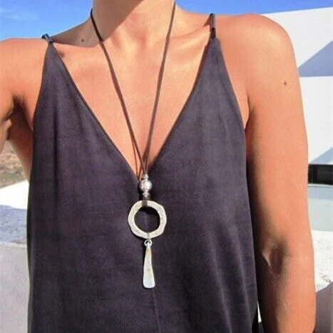 Artistic Retro Fashion CCB Alloy Velvet Silver Hoop Necklace