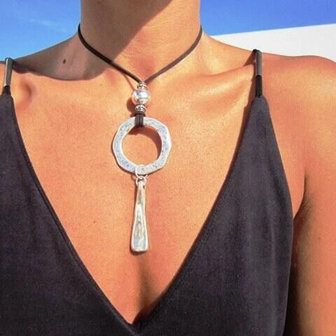 Artistic Retro Fashion CCB Alloy Velvet Silver Hoop Necklace
