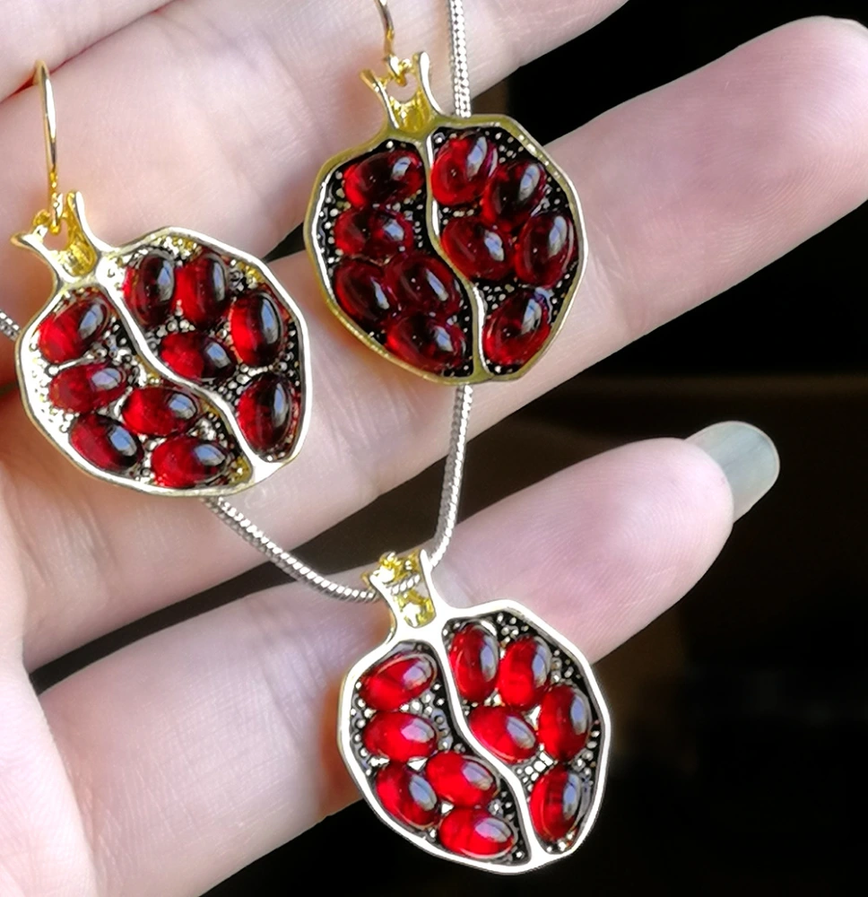 New Style Pomegranate Gold Earrings Trendy