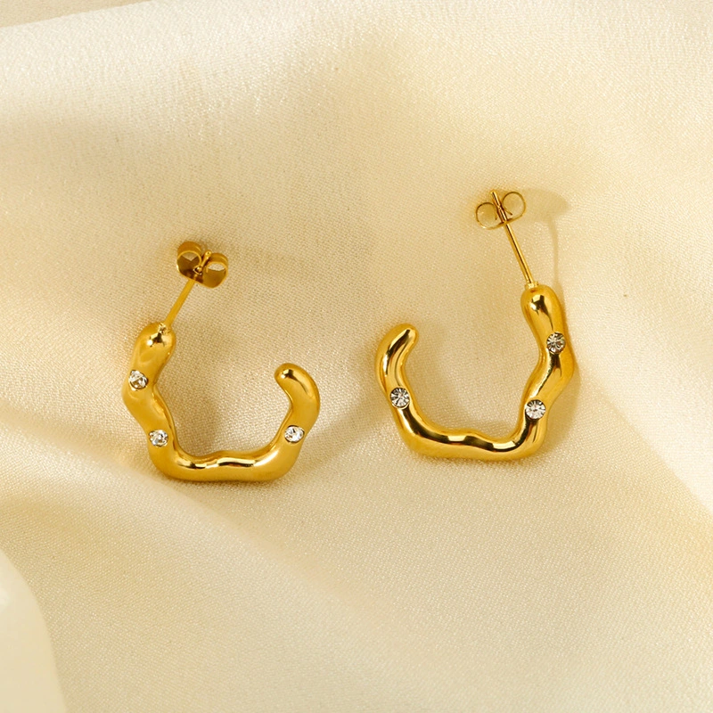 Women's Fashion Irregular Ear Studs