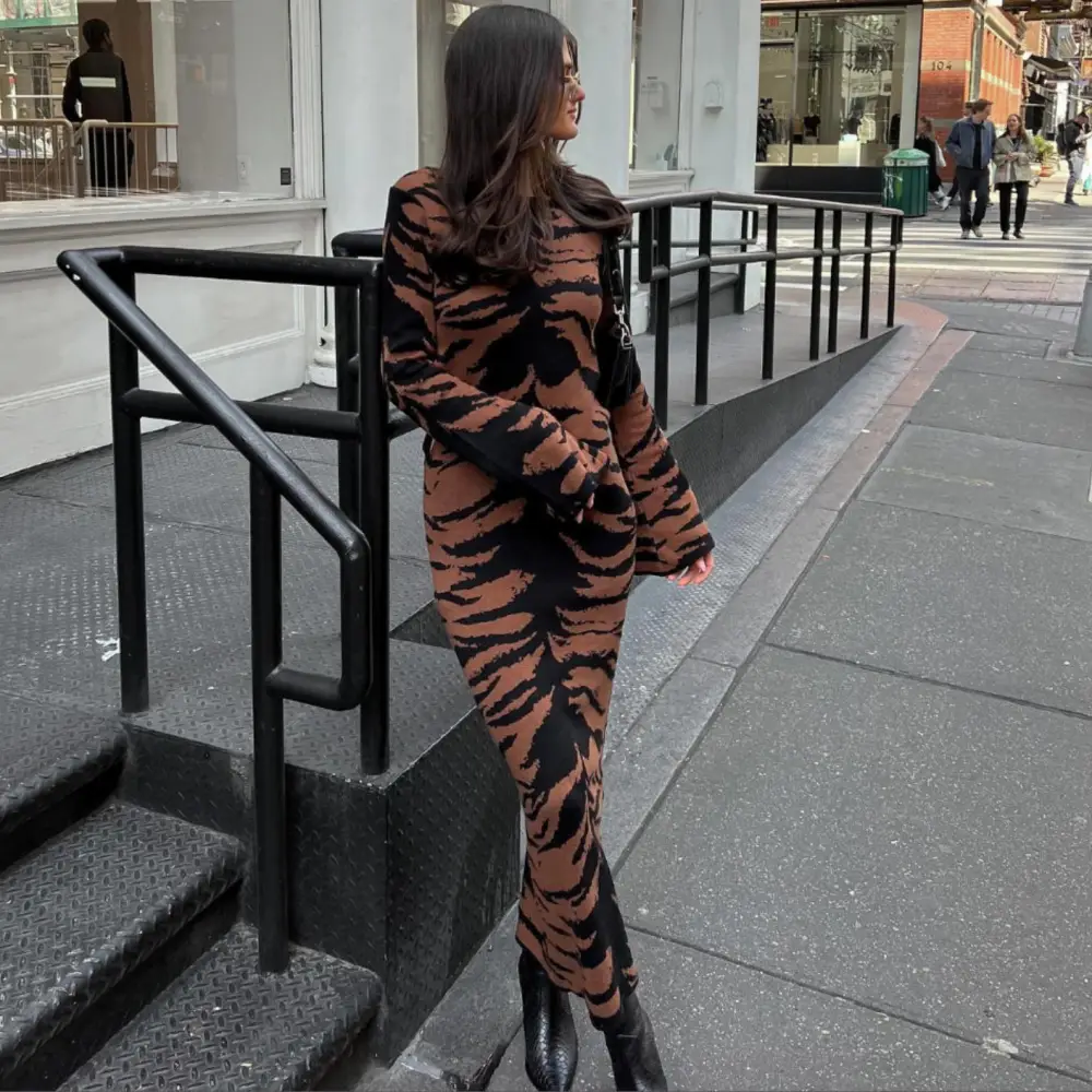 Women's Bell Sleeve Fashion Print Dress