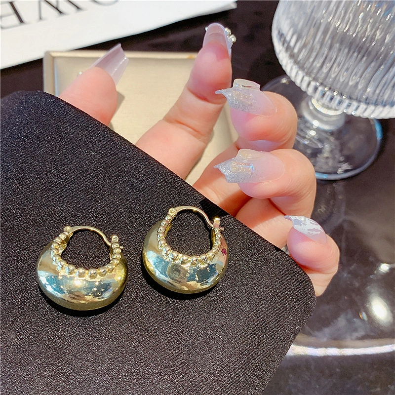 Niche Design Metal Circle Ear Clip Women