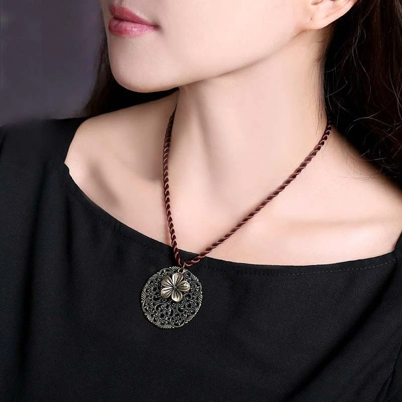 Vintage Cotton And Linen Wooden Alloy Leaves Long Necklace Women