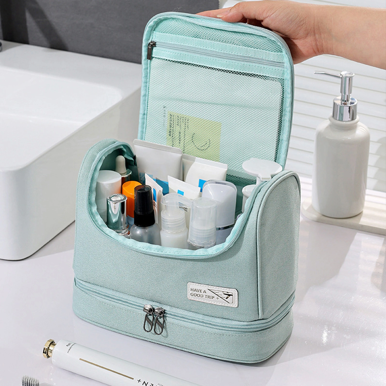 Cosmetic Bag, Portable Makeup Bag Large Capacity Zipped Handbag