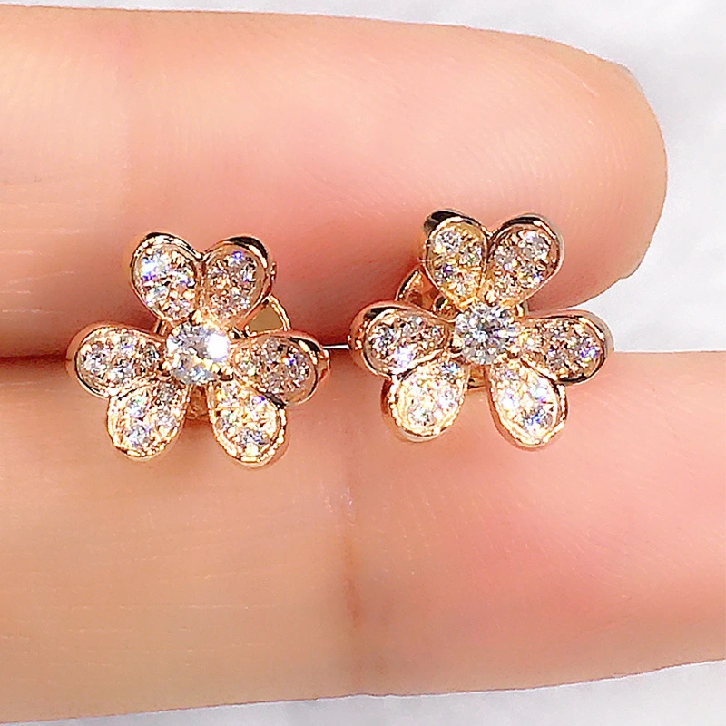 Exquisite Gold Plated Insert Crystal Zircon Flower Screw Back Stud Earrings for Women Daily Casual Accessories