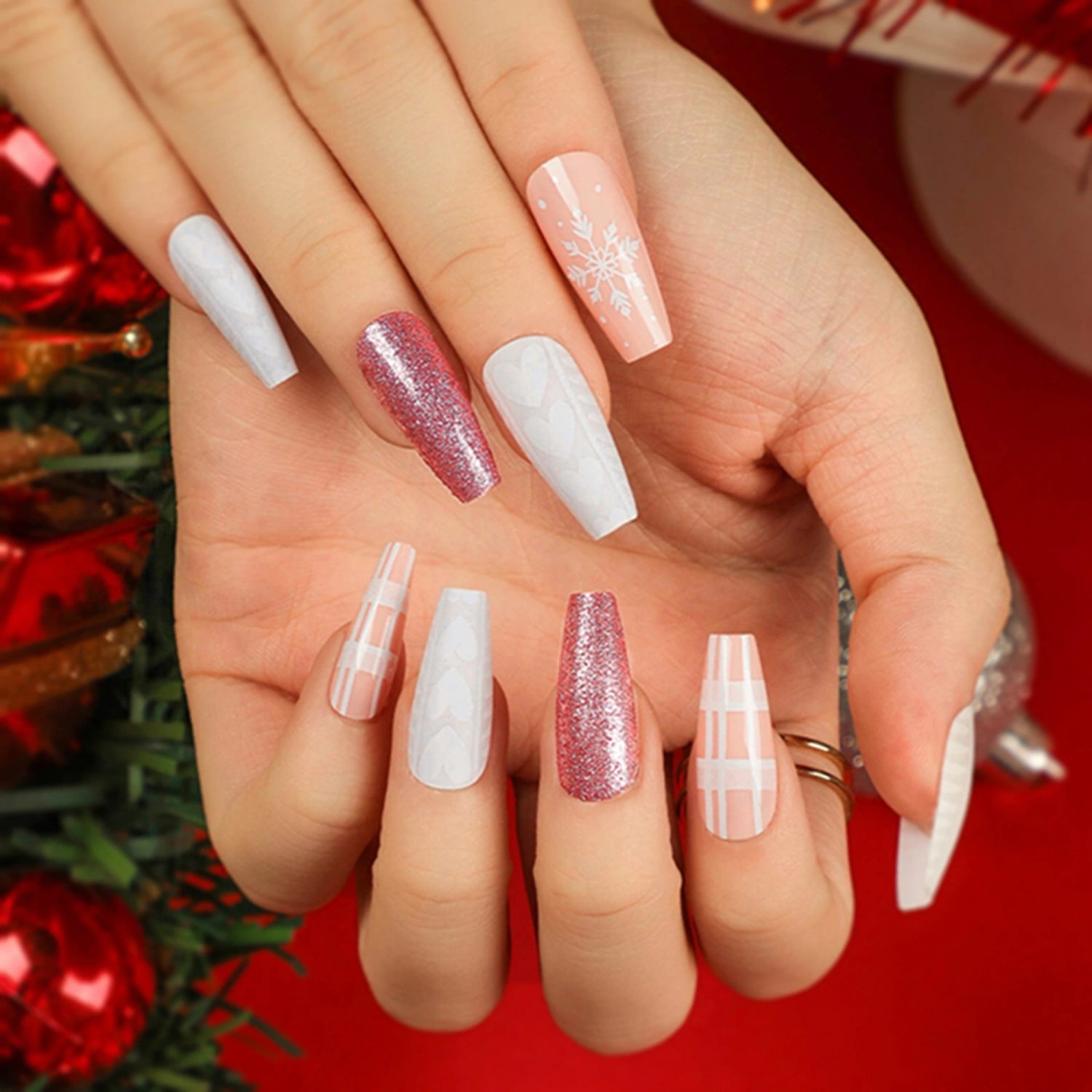 Christmas Fake Nails 24Pcs Long Square Nails with Heart Design