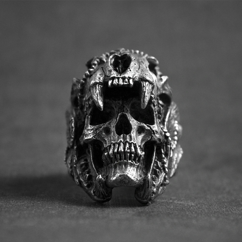 Cool Fashion Boy SKULL Knight Ring 316L Stainless Steel Jewelry and Gothic Steampunk Men's Fashion Devil SKULL Party Ring Jewelry（US SIZE：7-14）