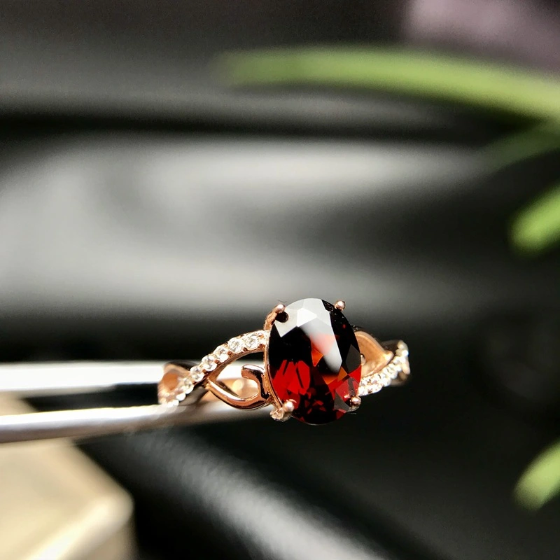 925 Silver Inlaid Natural Garnet Ring