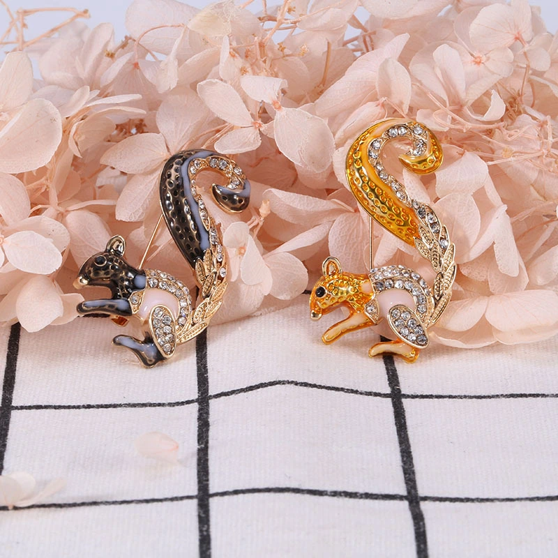 Cute Squirrel Diamond Brooch Women's Party Jacket Sweater Animal Accessories Brooches