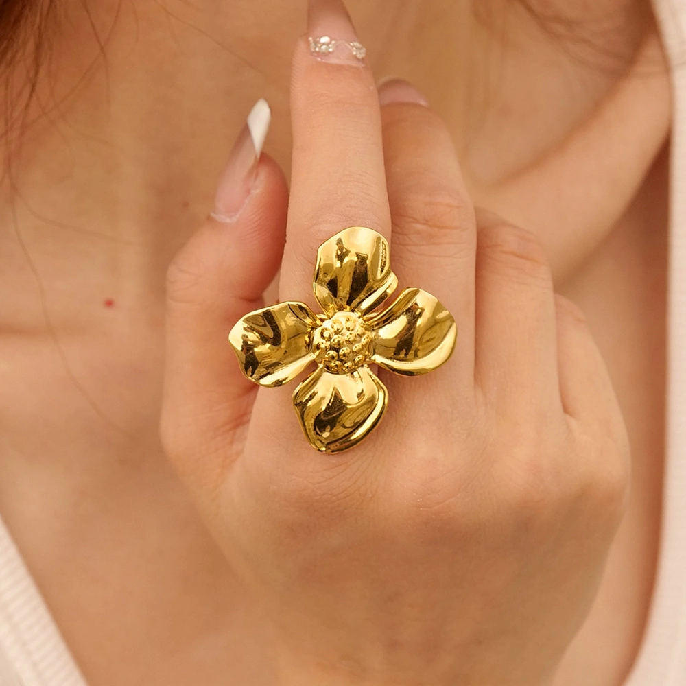 Temperamental Minority 18K Gold Stainless Steel 4-piece Petal Ring Does Not Fade Ornament Stylish Good Texture