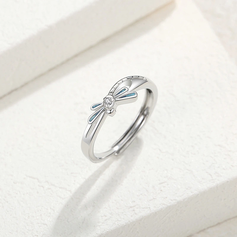 Dragonfly Skimming Water Couple Ring Pair