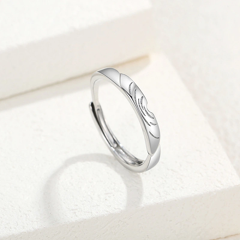 Dragonfly Skimming Water Couple Ring Pair