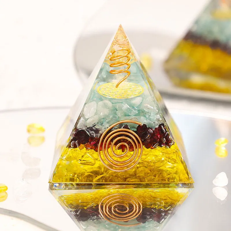 Pyramid Crystal Gravel Epoxy Resin Home Decoration