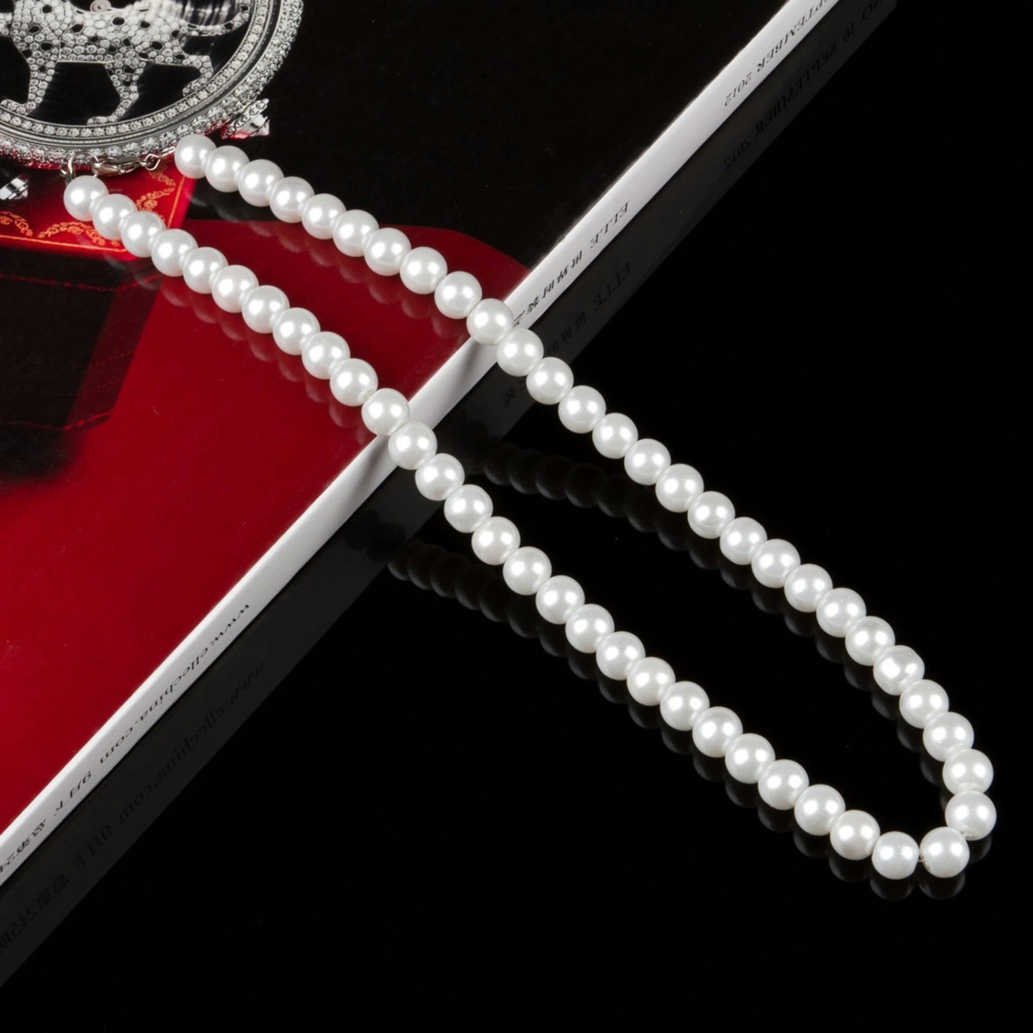 Necklace 8mm Imitation Pearls Elegant Women Metal Lobster Clasp Necklace for Dating