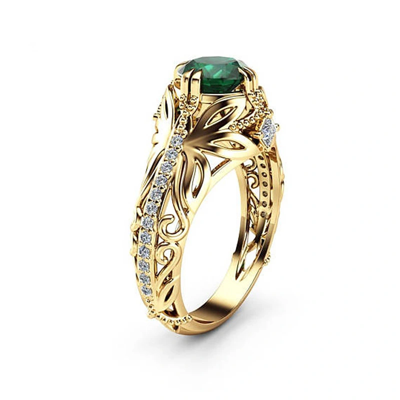 Fashionable Emerald Zircon Luxurious Diamond Ring