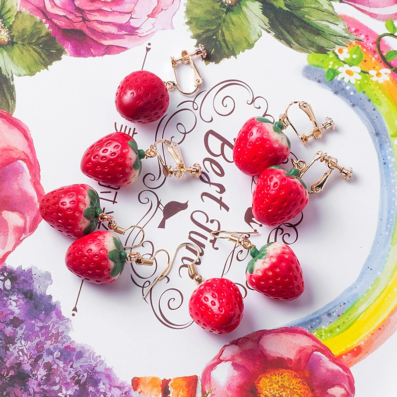 New Fashion Creative Fruit Strawberry Earrings Fashion Exquisite Girls Student Earrings Jewelry