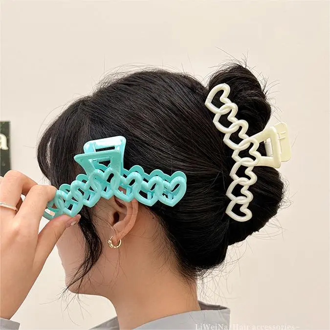 Sweet Cute Dopamine Love Heart-shaped Hairpin Women