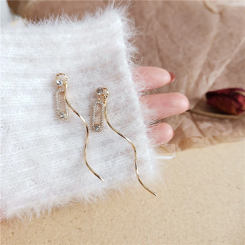 Design Long Chain Eardrops Ins Simple Temperament