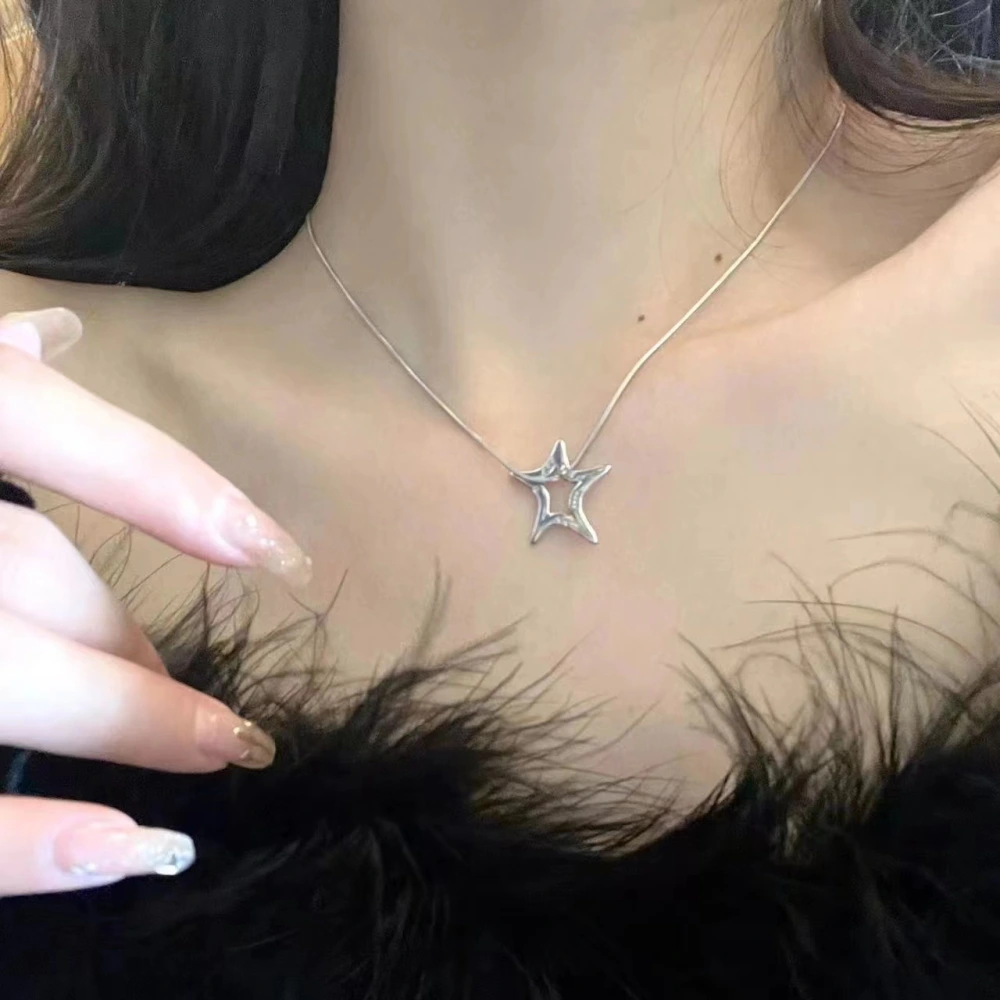 Silver Starfish Style High Sense Autumn And Winter New Necklace For Women