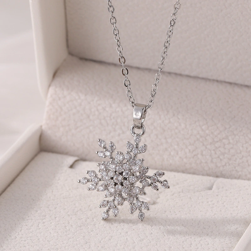 Rotatable Snowflake Pendant Titanium Steel Necklace Ornament Women