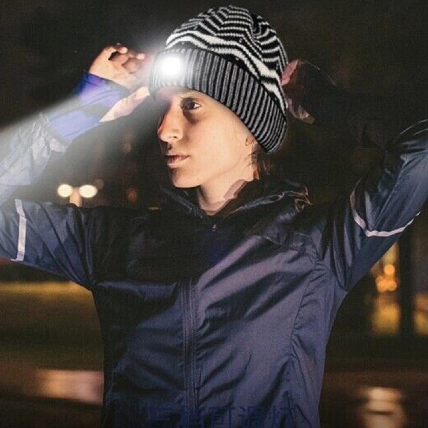 USB Rechargeable LED Knitted Beanie Hat Hands Free LED Beanie
