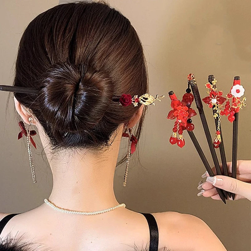 Women's Fashion Wooden Red Tassel Hairpin