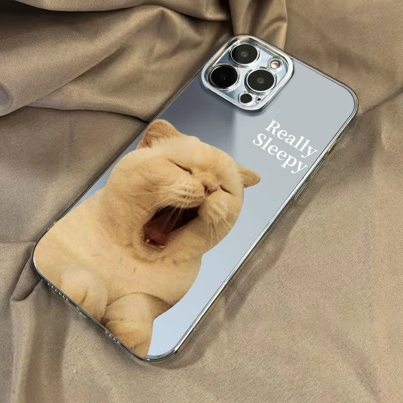 Simple Sleepy Yawn Cat Phone Case