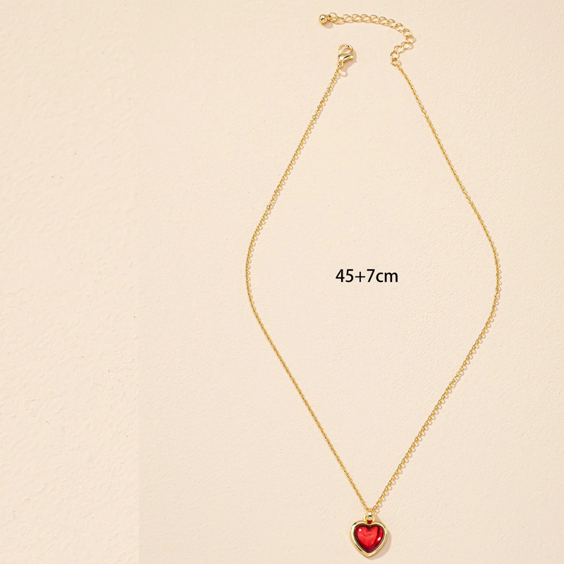 Women's Vintage Elegant Heart Pendant Necklace